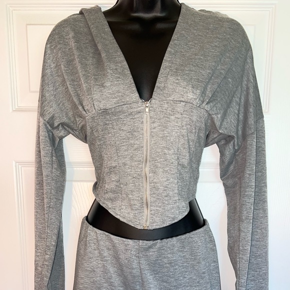 Two Piece Set - Picture 2 of 3